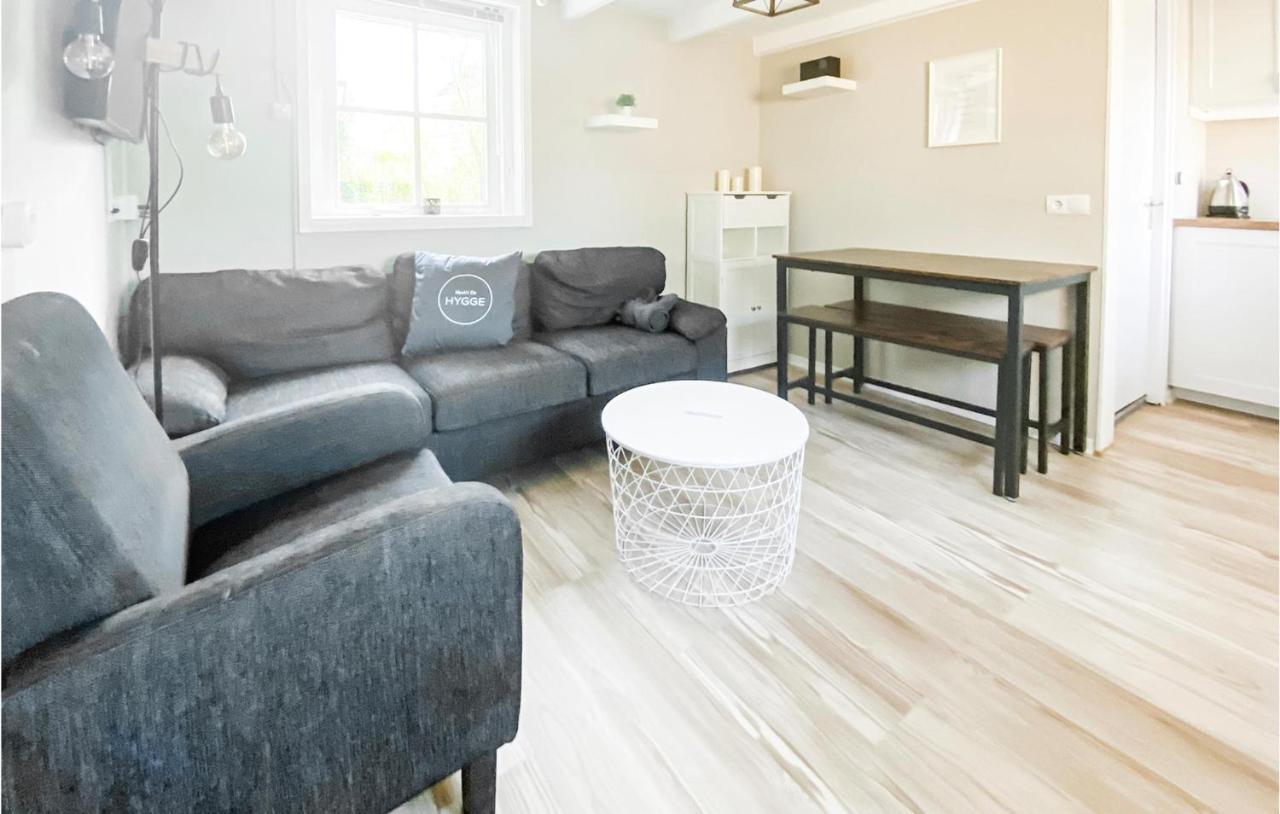 1 Bedroom Gorgeous Home In Zoutelande Esterno foto